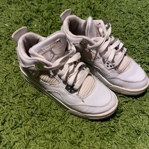 Jordan 4 Retro 4